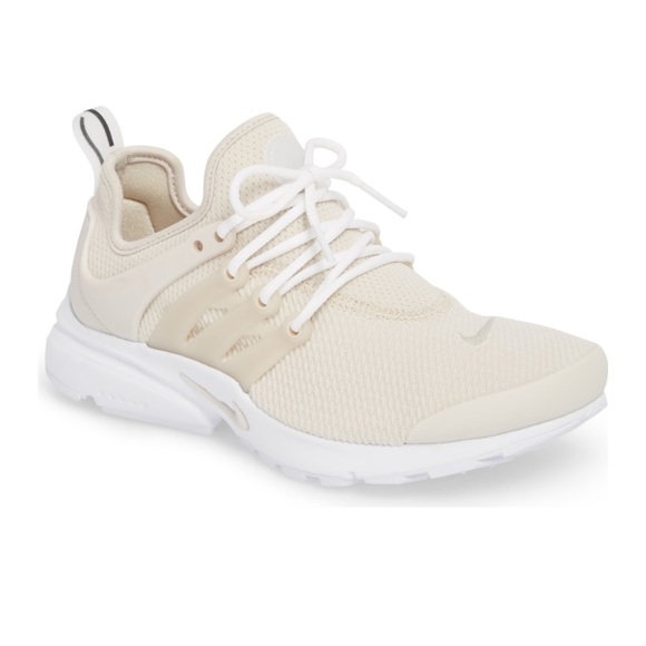 Nike Shoes - AUTHENTIC CREAM NIKE PRESTOS🐚✔️